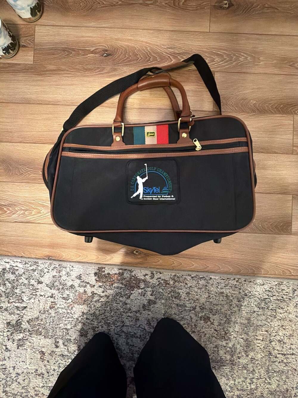 Vintage Lark U.S. Corporate Golf Championship SkyTel Travel Garment Weekender Ba
